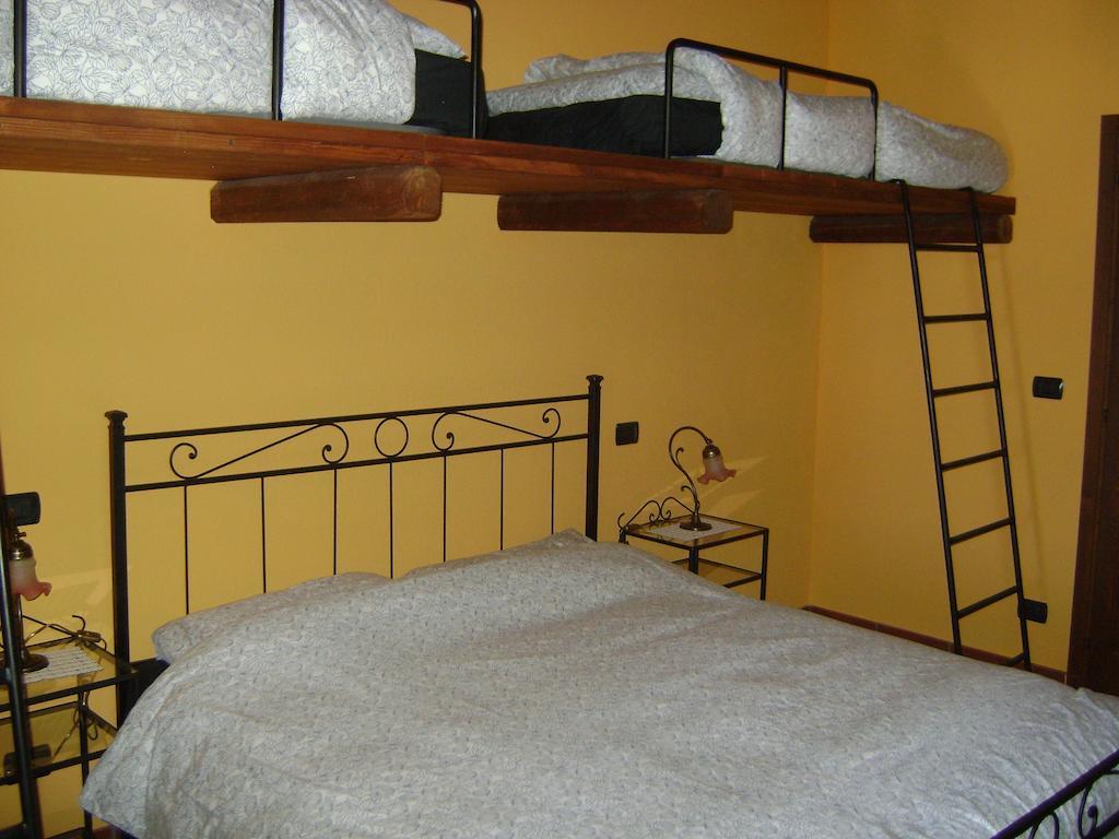 Agriturismo A Nostro Mizoun Ostana Pokoj fotografie