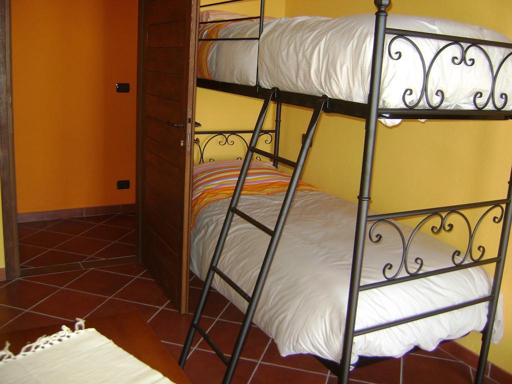 Agriturismo A Nostro Mizoun Ostana Pokoj fotografie